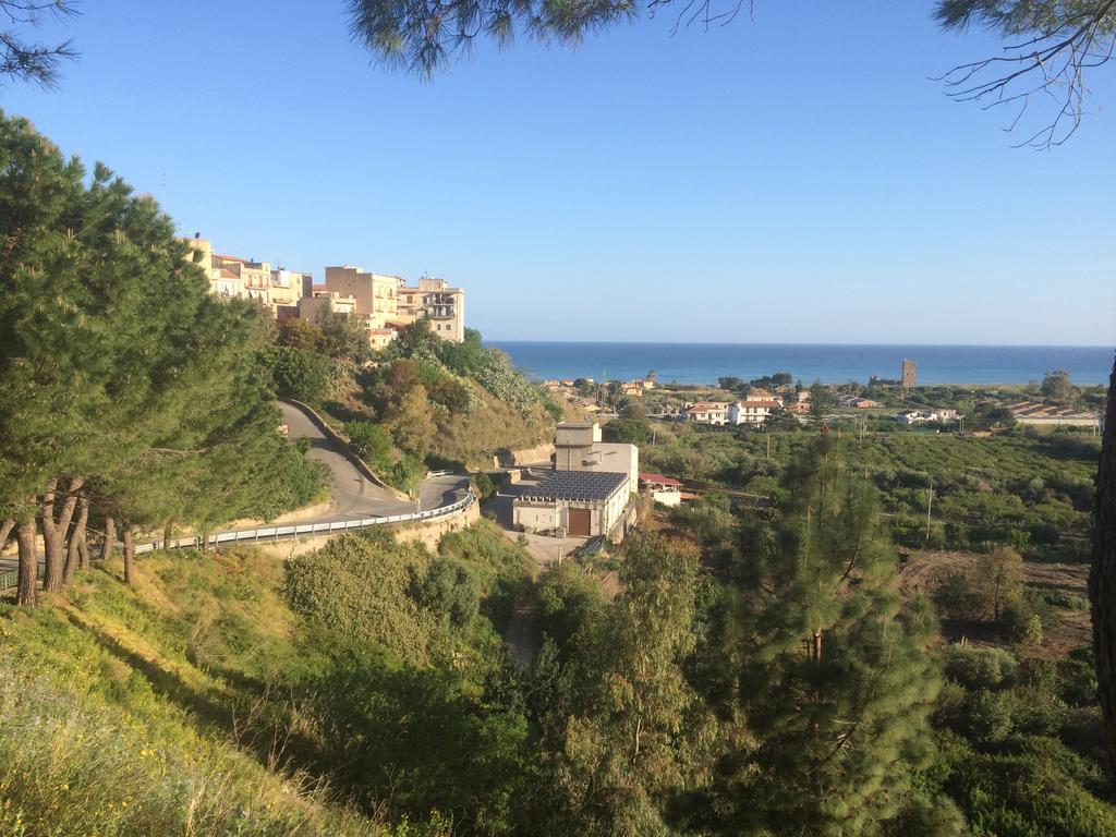 Casa Vacanza Paradise Vicino Cefalu Con Servizio Di Piscina A 3 Chilometri Apartment Campofelice Di Roccella Exterior foto