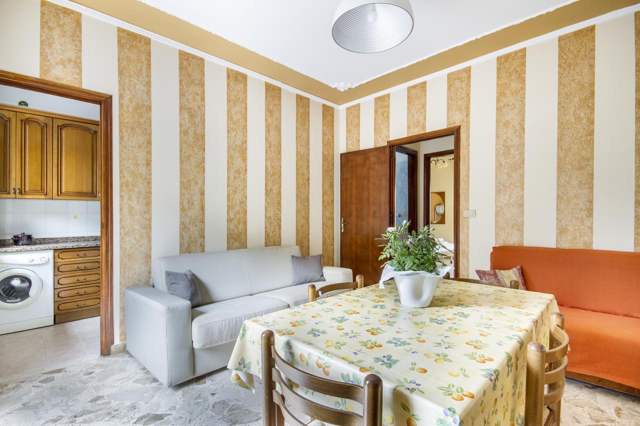 Casa Vacanza Paradise Vicino Cefalu Con Servizio Di Piscina A 3 Chilometri Apartment Campofelice Di Roccella Exterior foto