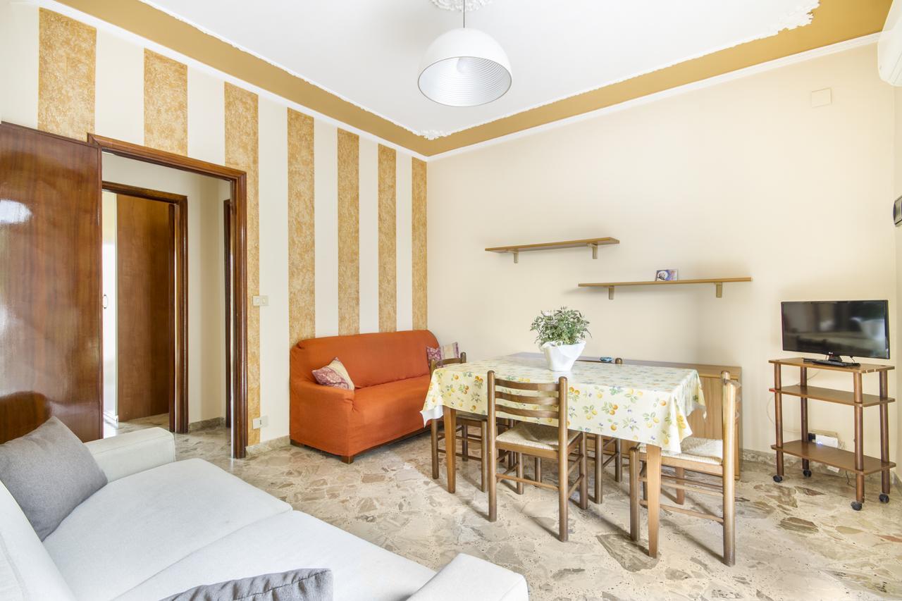 Casa Vacanza Paradise Vicino Cefalu Con Servizio Di Piscina A 3 Chilometri Apartment Campofelice Di Roccella Exterior foto